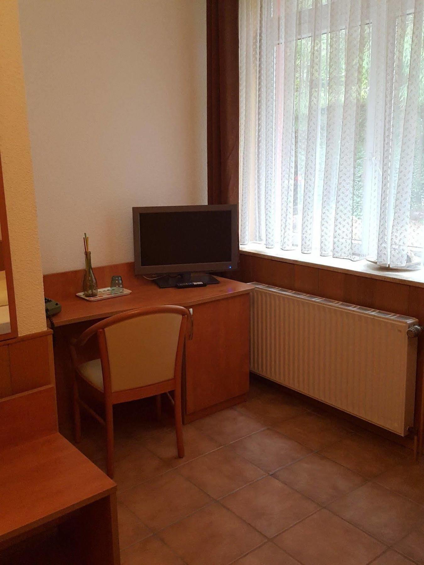 Waldhotel Zur Holzmuhle Eldagsen Bagian luar foto