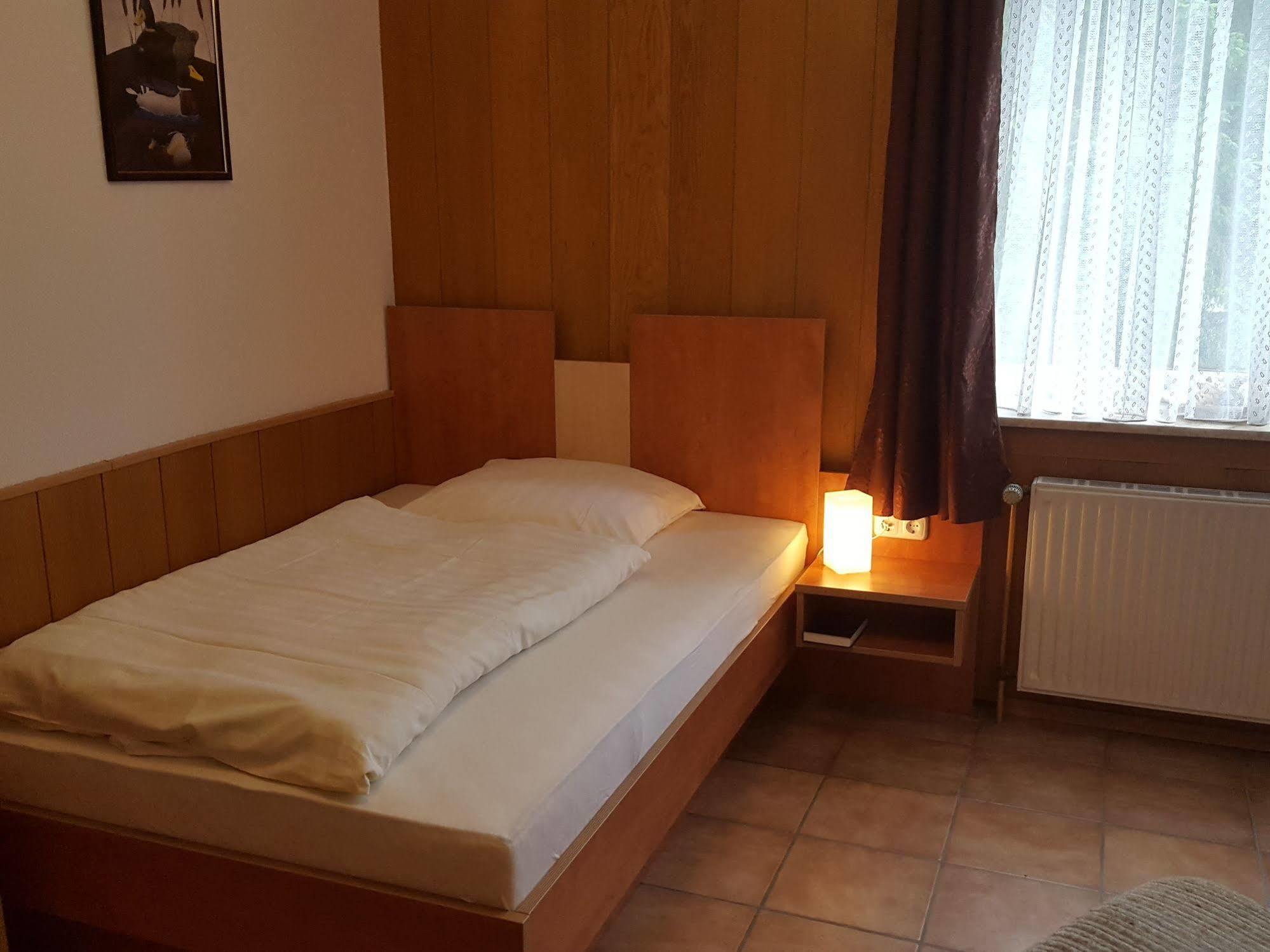 Waldhotel Zur Holzmuhle Eldagsen Bagian luar foto